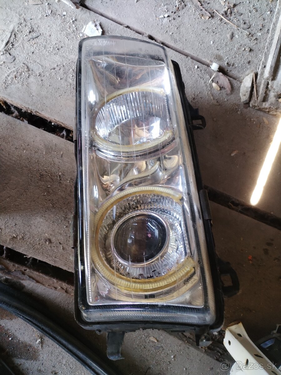 Rozne svetla predne aj zadne