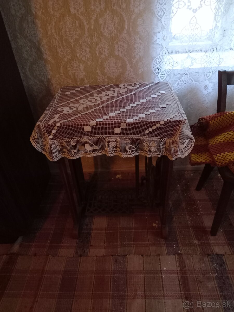 Šijacia mašina MINERVA