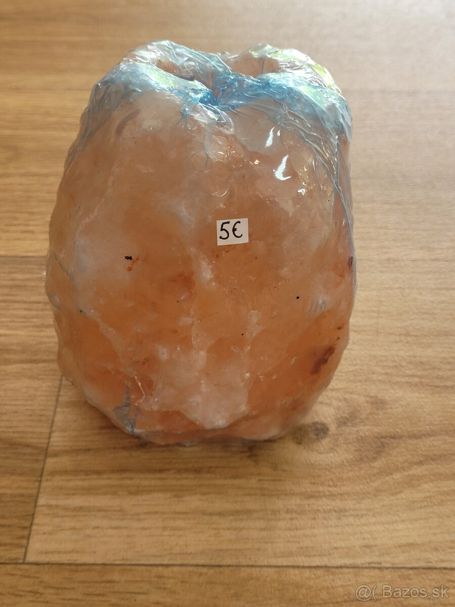 Predám soľný svietnik