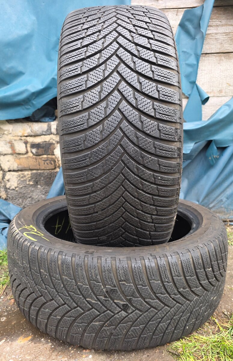Ponúkam 2 zimné pneumatiky Fortune winterhawk 245/45 R19