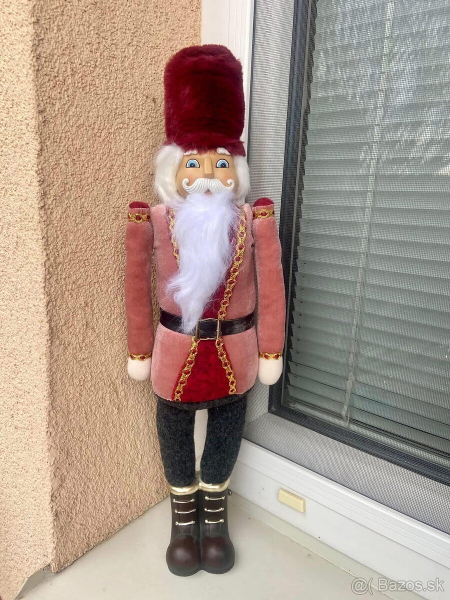 Luskáčik ružový 55cm Vianoce