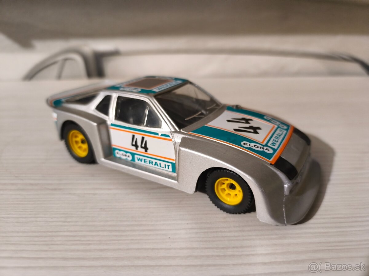 Porsche 944 polistil