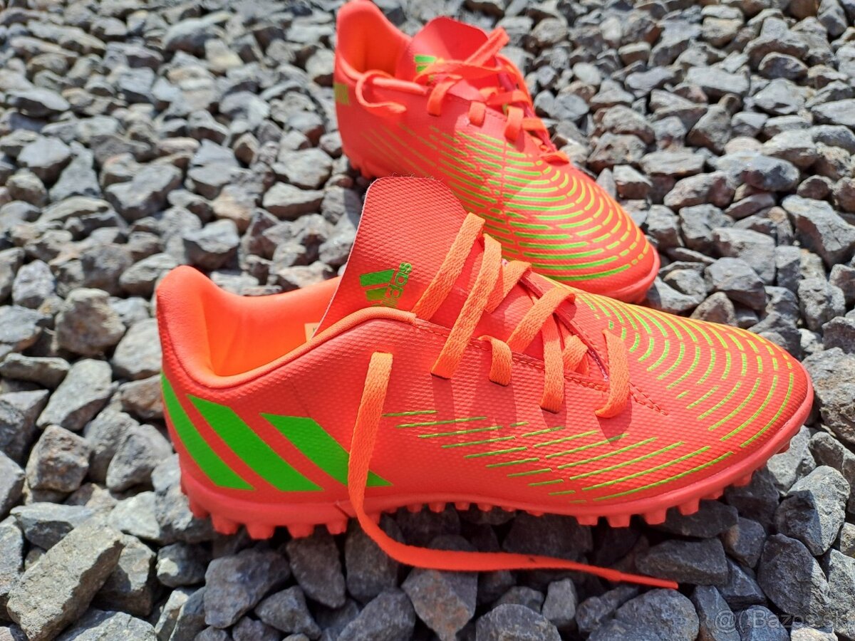 Predam adidas turfy v.34