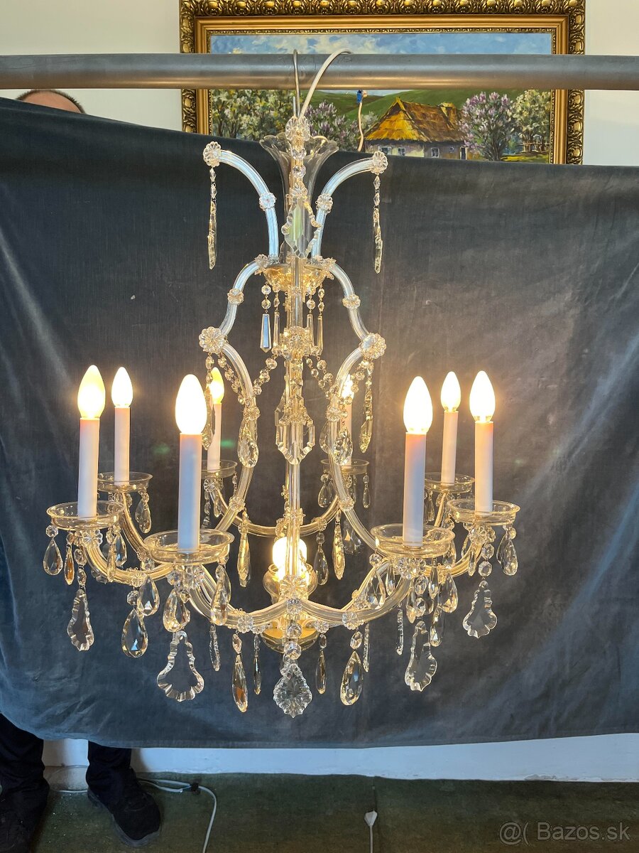Veľký krištáľový luster