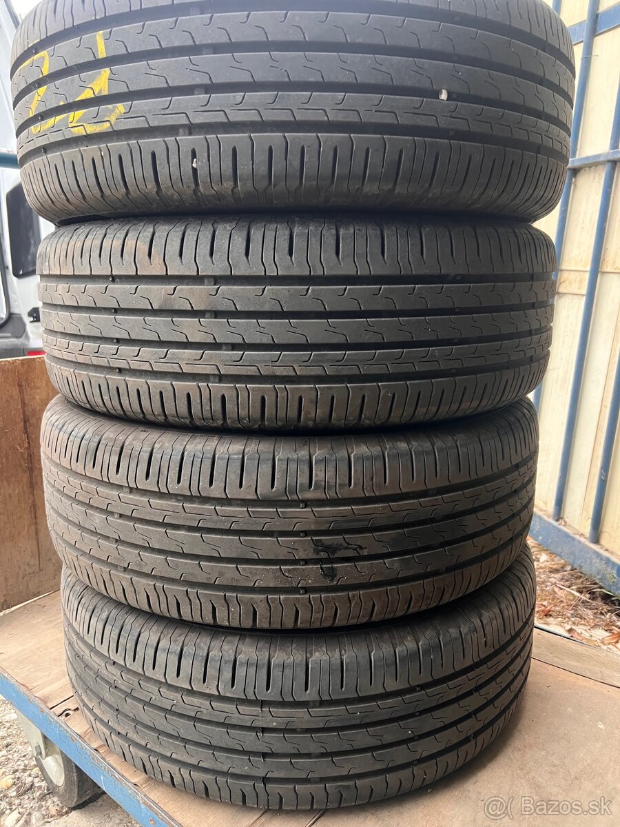 Continental 205/60R16 XL Letné