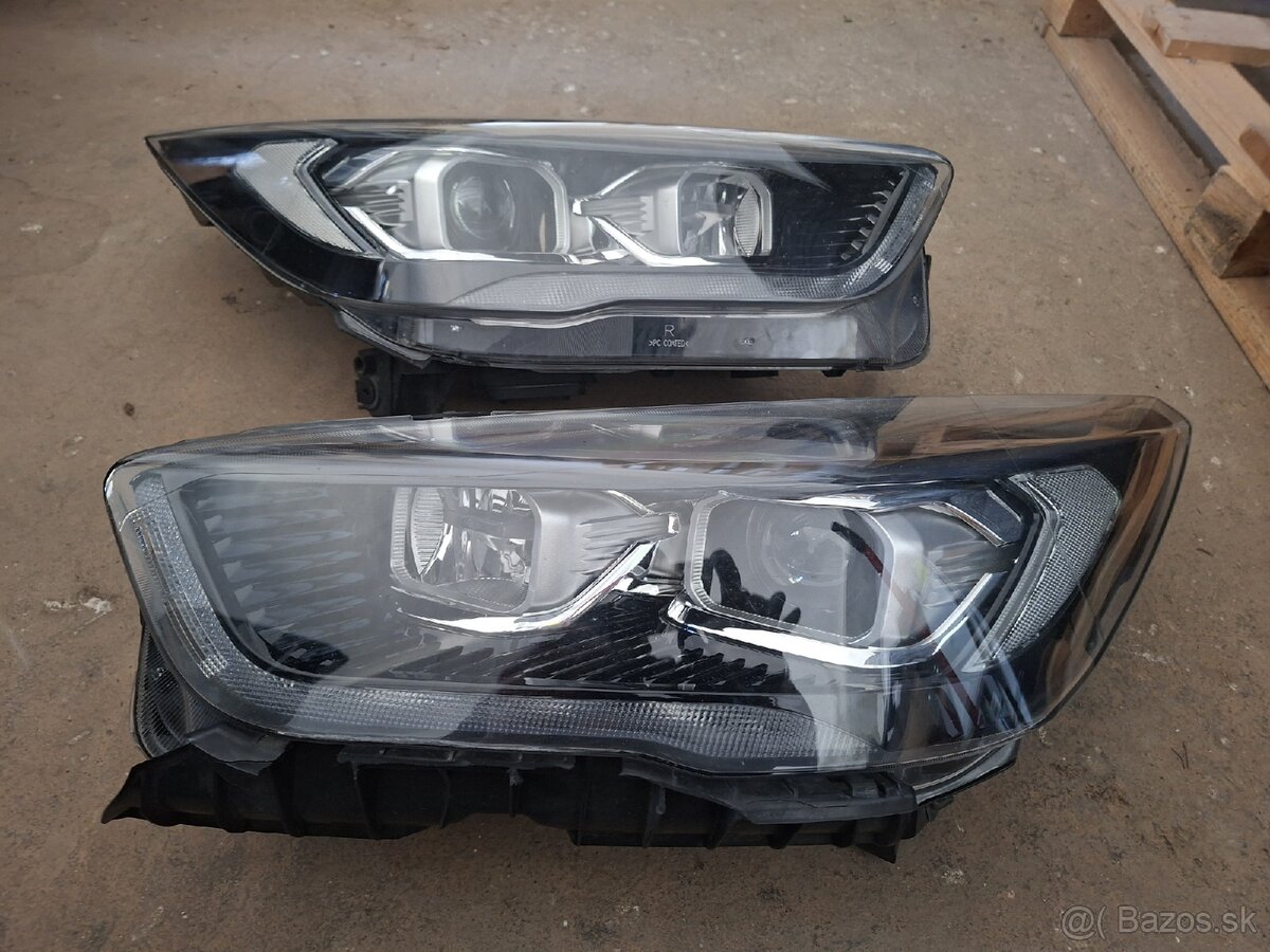 Predné Xenóny Ford Kuga 2020