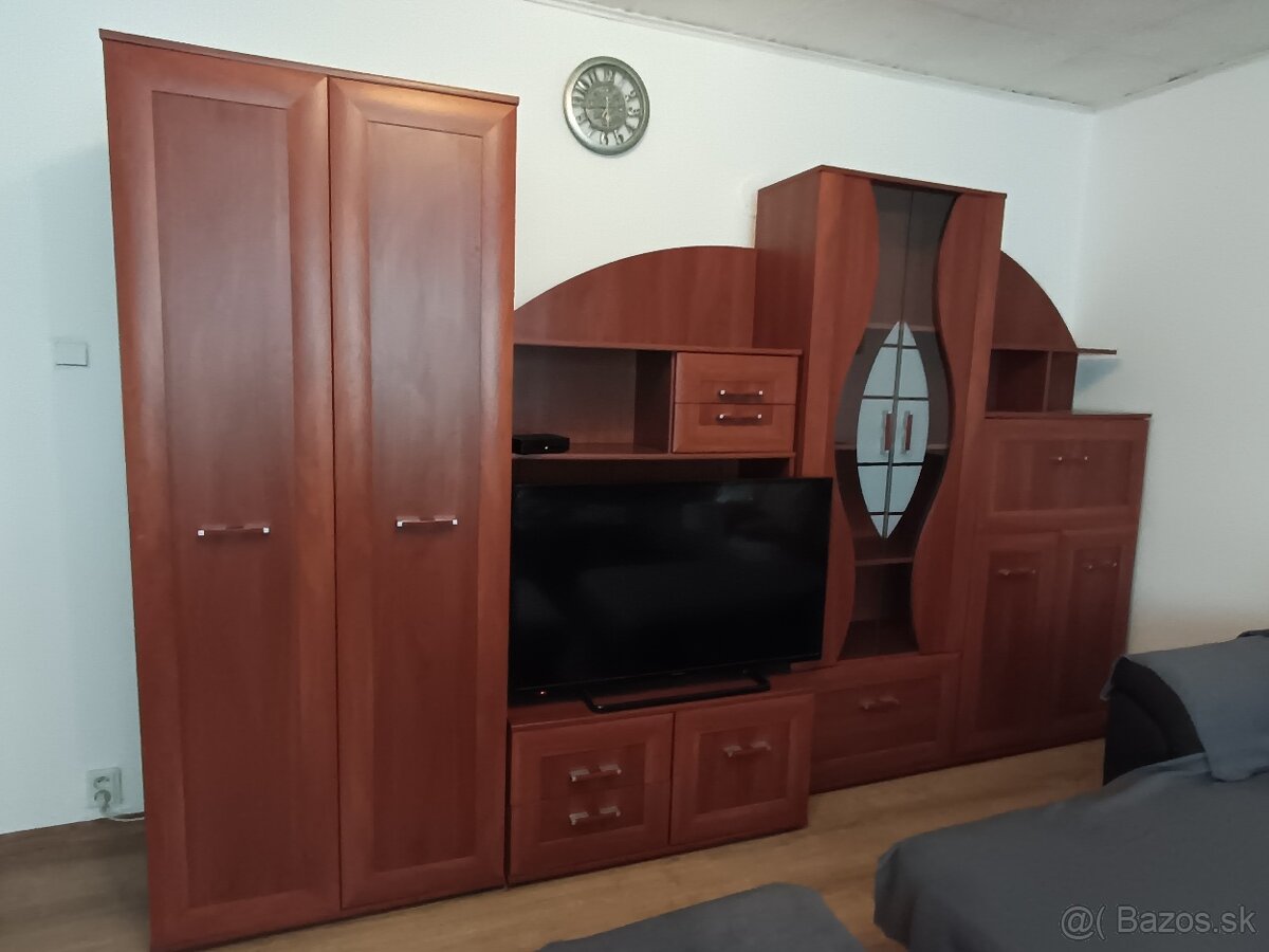 Obývacia stena