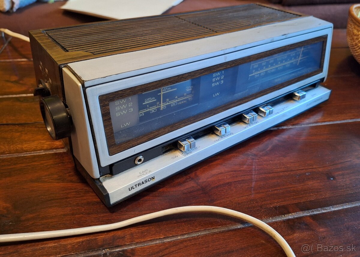 Retro rádio Ultrason Elektronica
