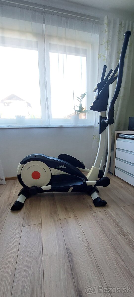 Eliptický trenažér Kettler Verso 109