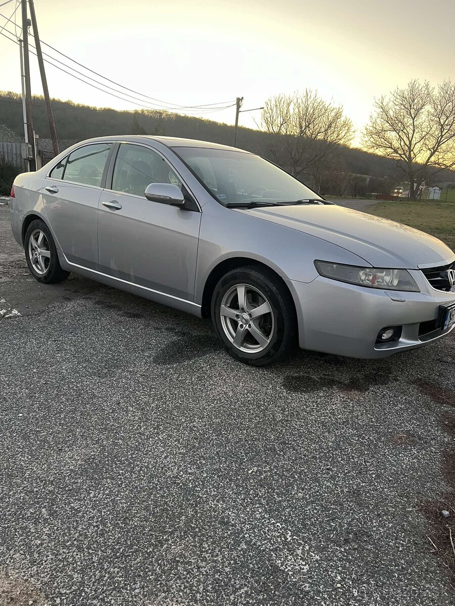 Honda accord 7g 2.4