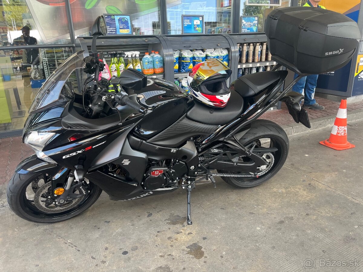 Suzuki GSXS-S 1000 F