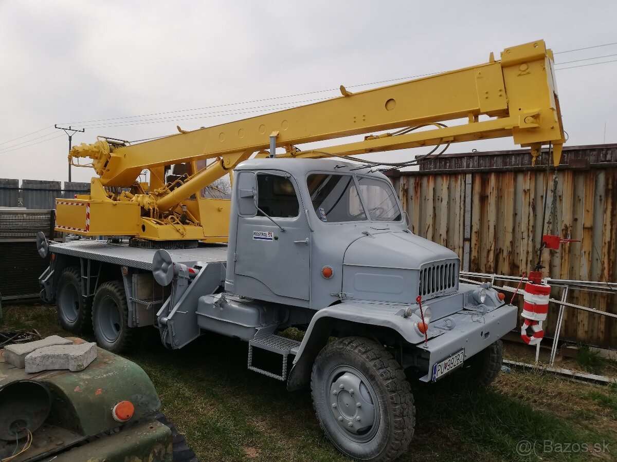 Autožeriav V3S AD080