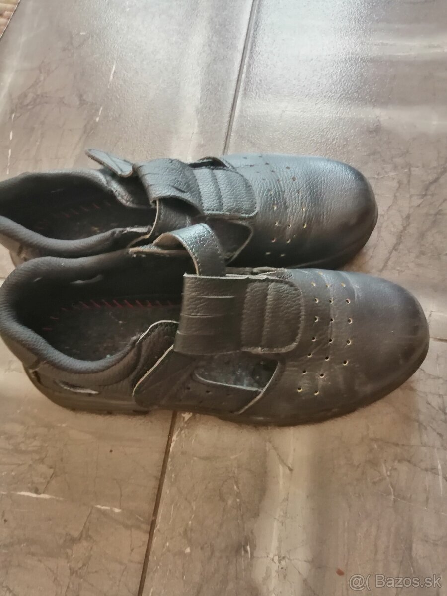 Pracovné topánky 45