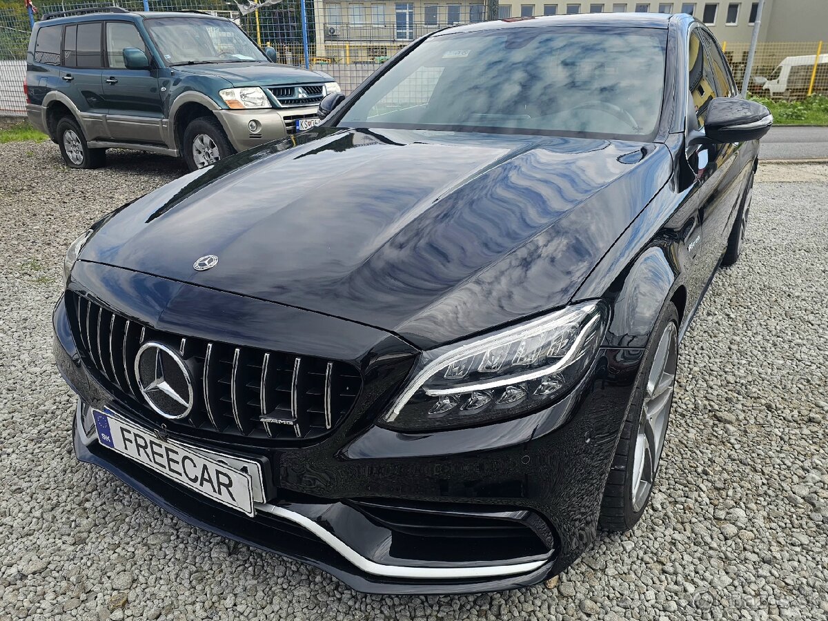 Mercedes-Benz C63 AMG A/T