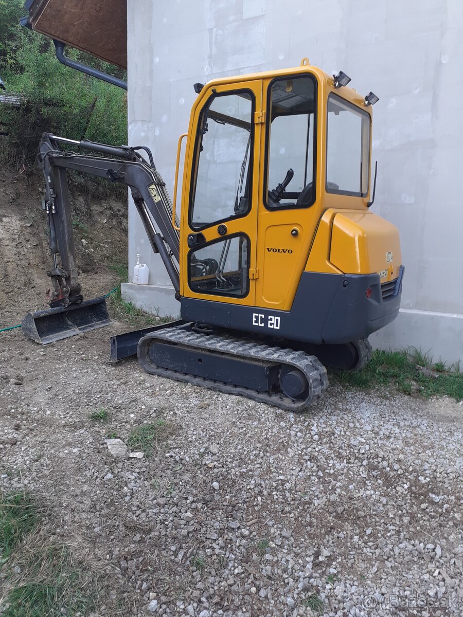 Vykopove a zemne prace, bager