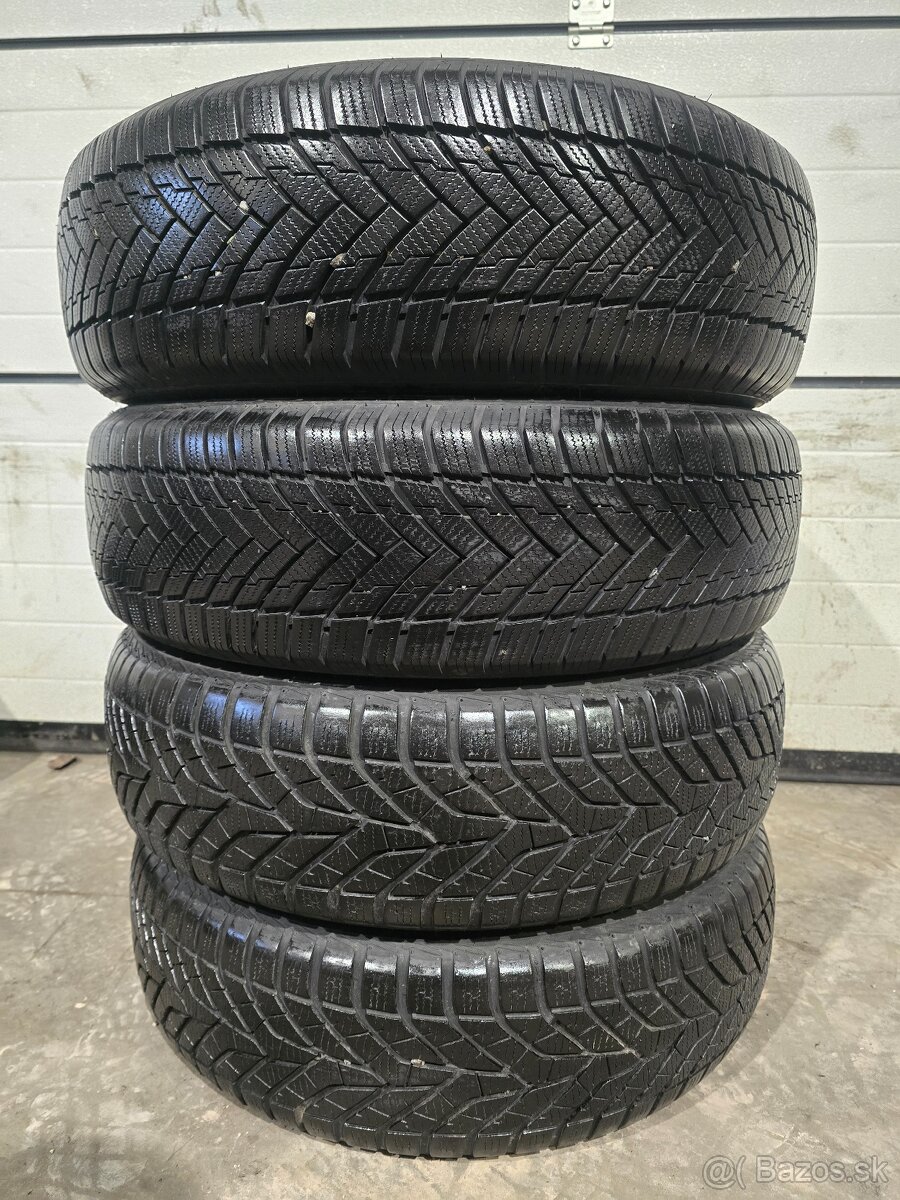 Zimné Pneu 205/70 R15