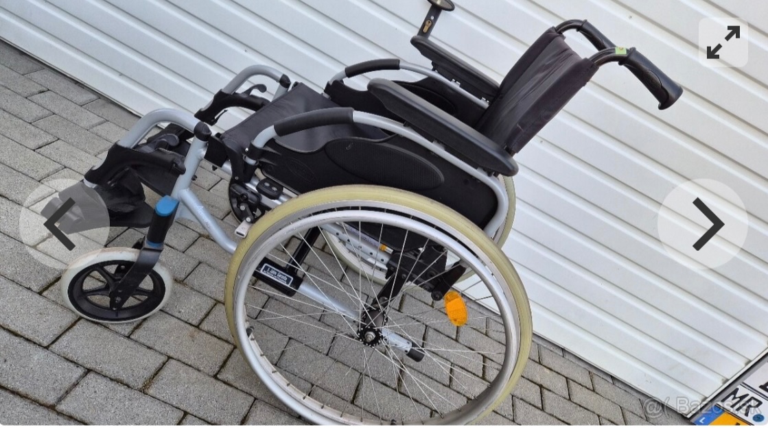 Predám skladací invalidný vozík
