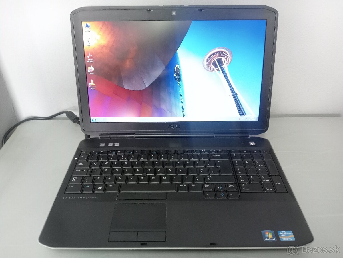 predám notebook DELL LATITUDE E5530 , WINDOWS 7