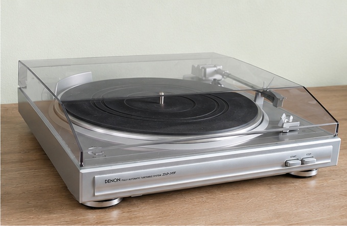 DENON DP-29F plne automatický gramofón