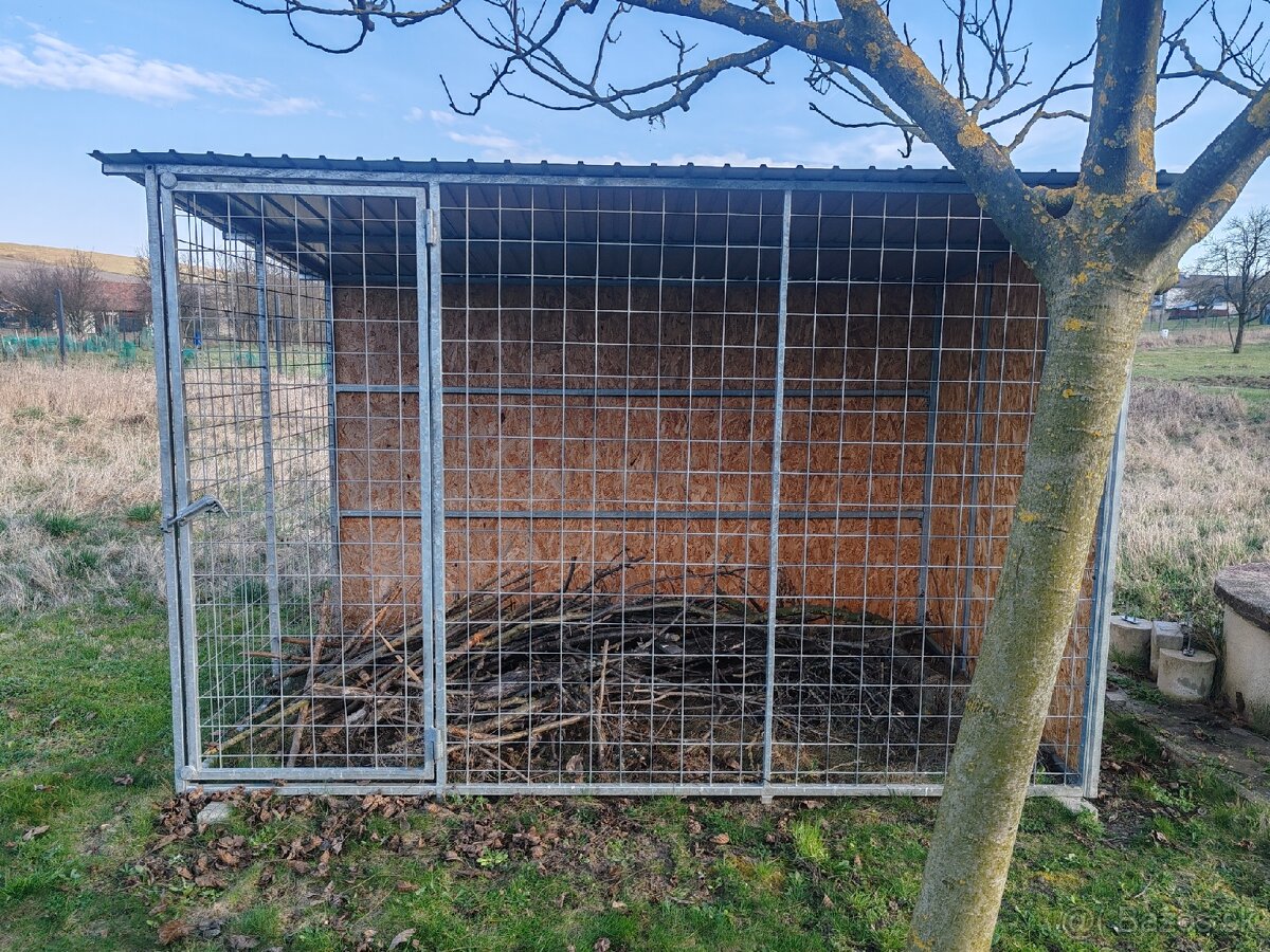 Voliera, koterec