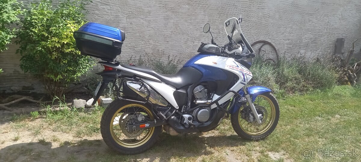 Predám Honda XL 700 Transalp r.2009, nová  STK do 5/29