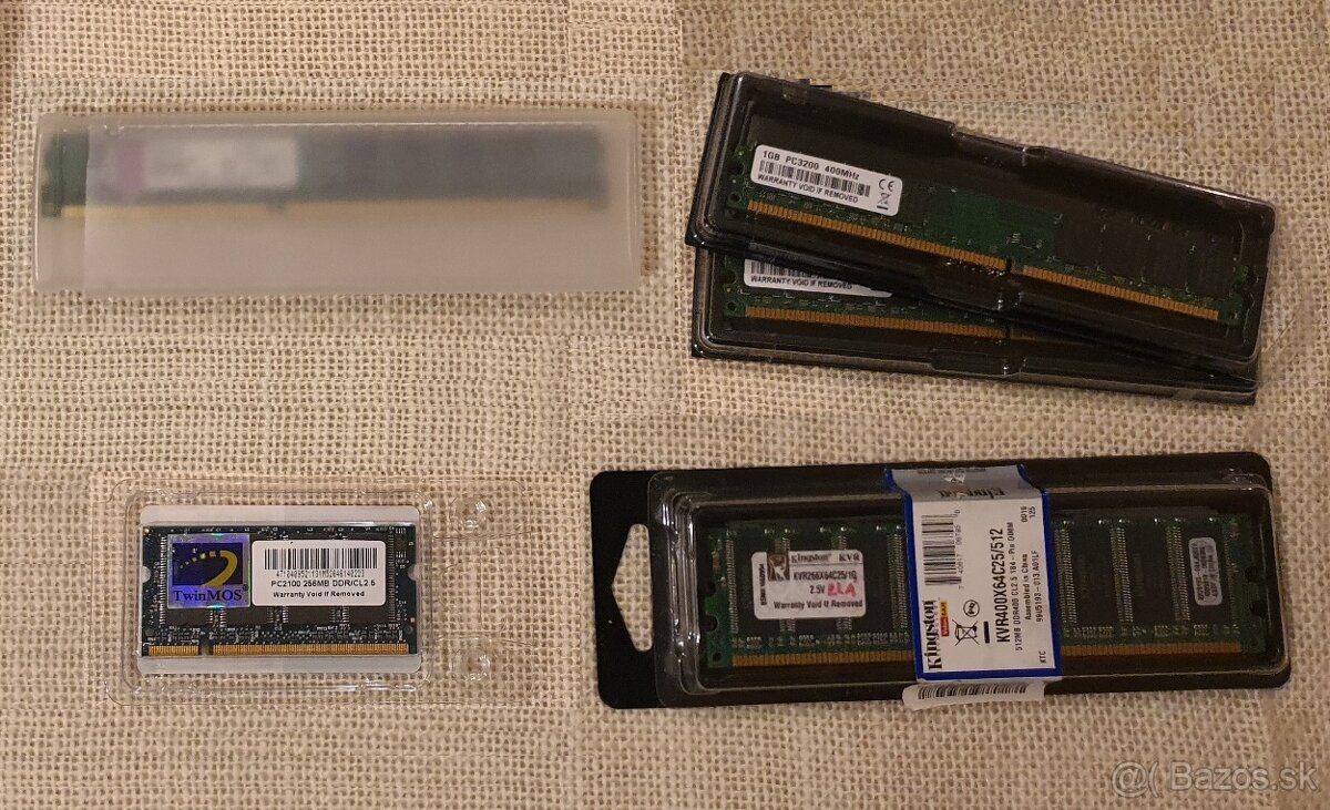 4x RAM: 1GB DDR3, 2x1GB DDR, 256MB DDR SO-DIMM, 1x vadná DDR