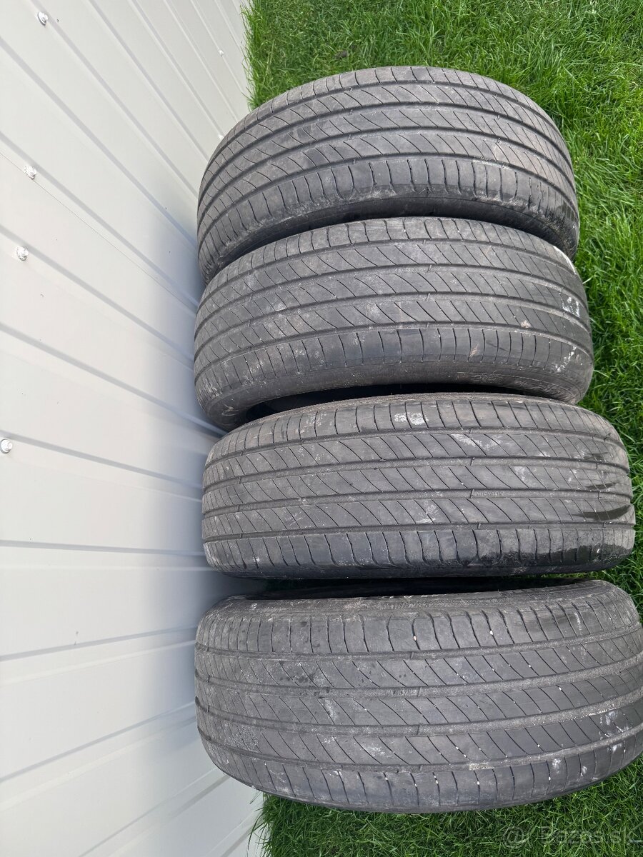 205/55 R17 Michelin 2021