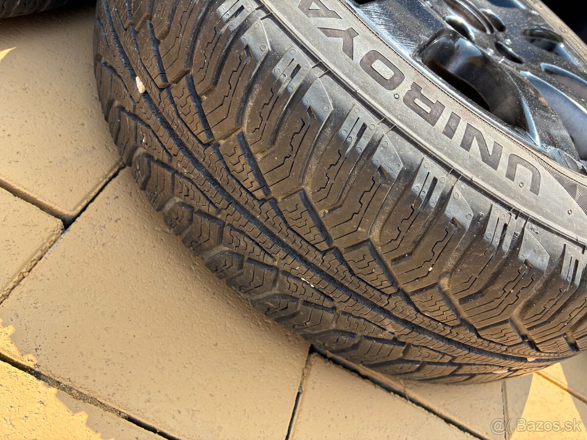 Zimné pneumatky s elektrónmy