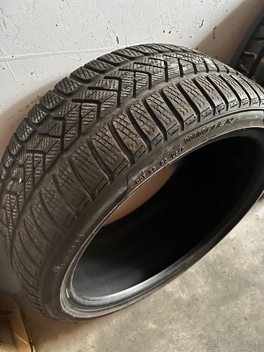 255/35 r19 zimne pneumatiky pirelli
