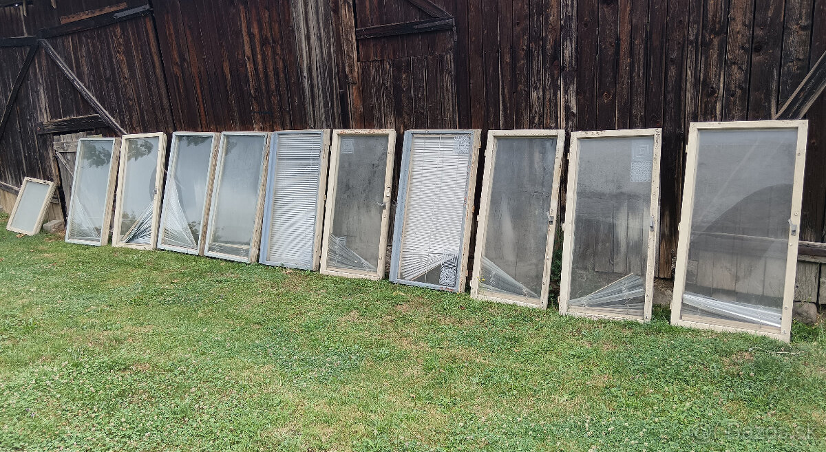 Okná 11ks, silné dvojsklo, funkčné zatváranie +žalúzie