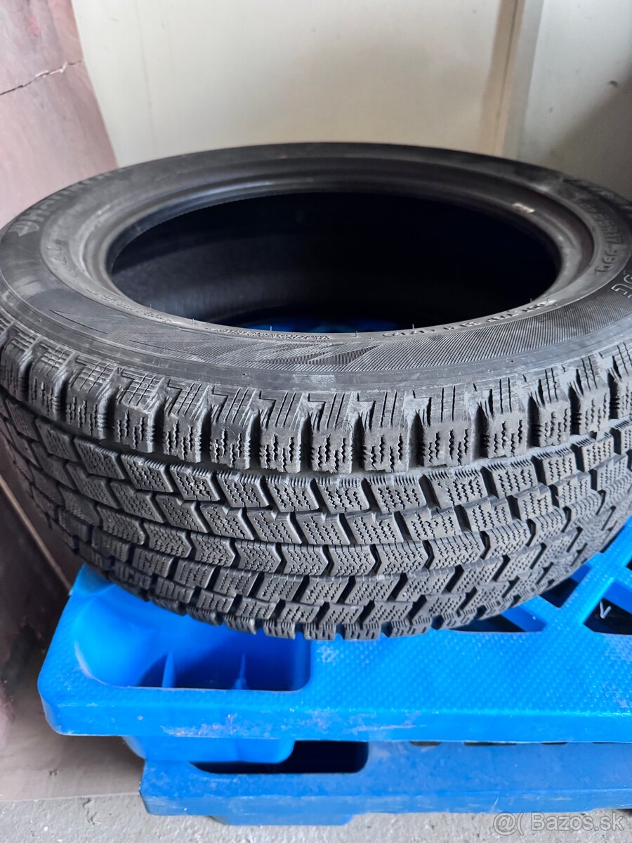 Zimné pneumatiky 235/55R17 Hankook 6,5mm