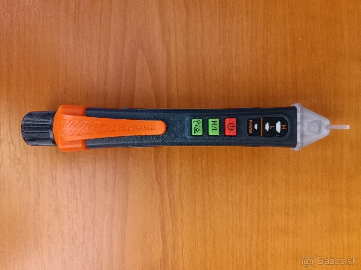 Bezkontaktní detektor vysokého napětí