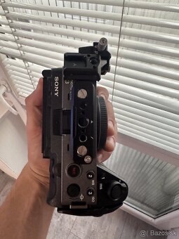 Sony FX3 + Smallrig cage + XLR handle