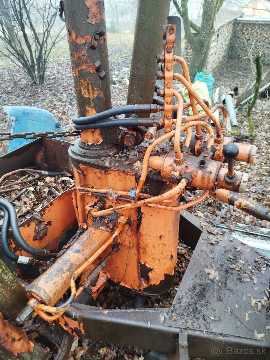 Predám nakladač UNHZ500