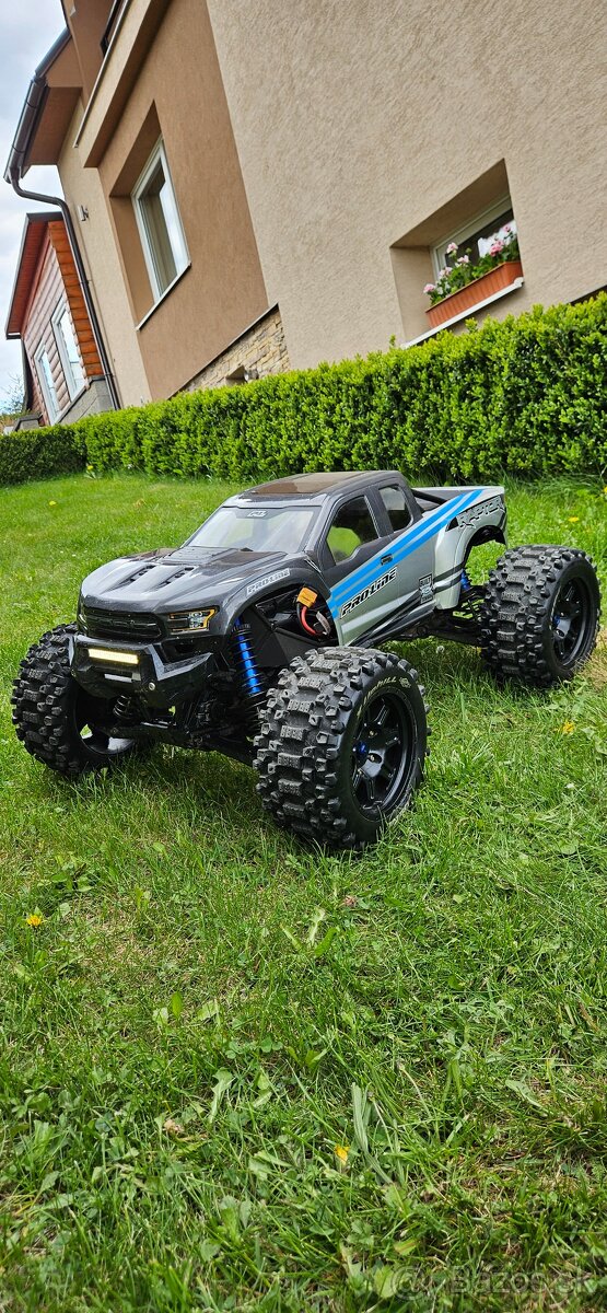 Traxxas X maxx