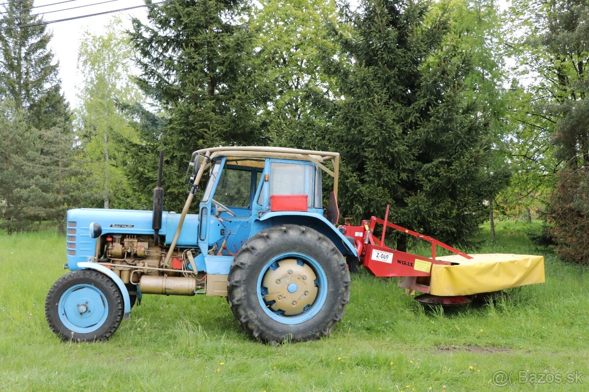 Traktor Zetror 4011