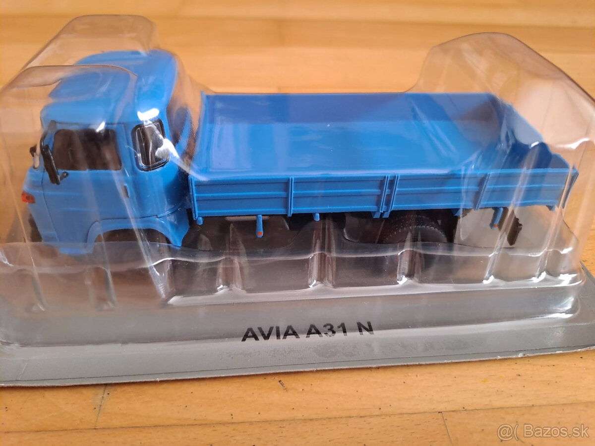 Avia A31N 1:43 + časopis