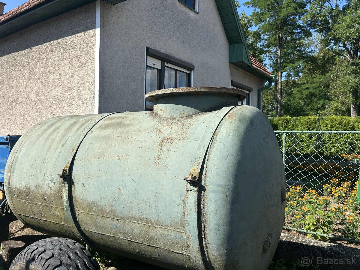 Traktor, Súd a Vlečka