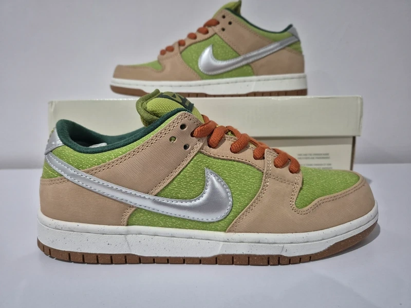 Nike SB Dunk Low Escargot