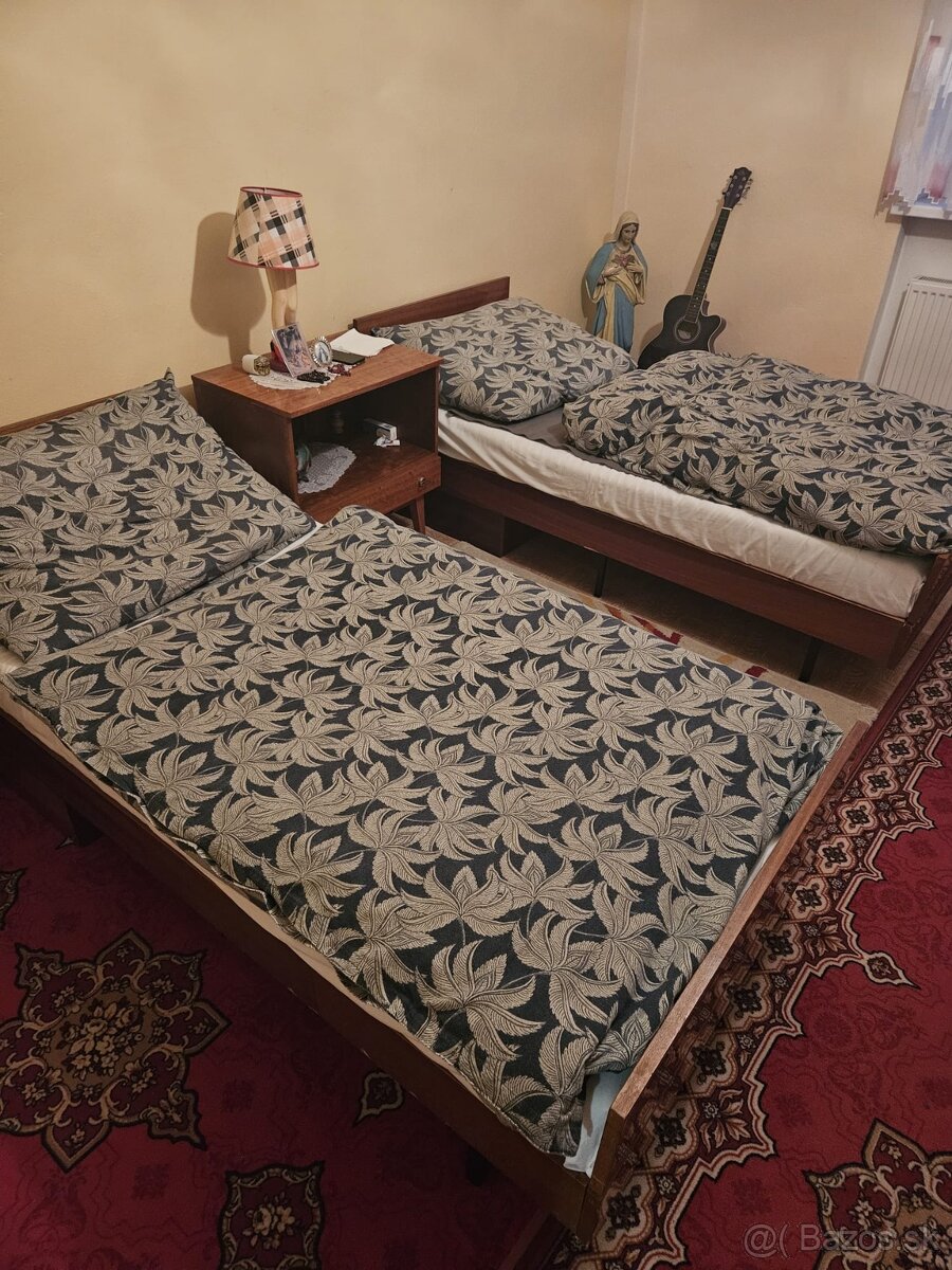 Retro masívne postele na predaj
