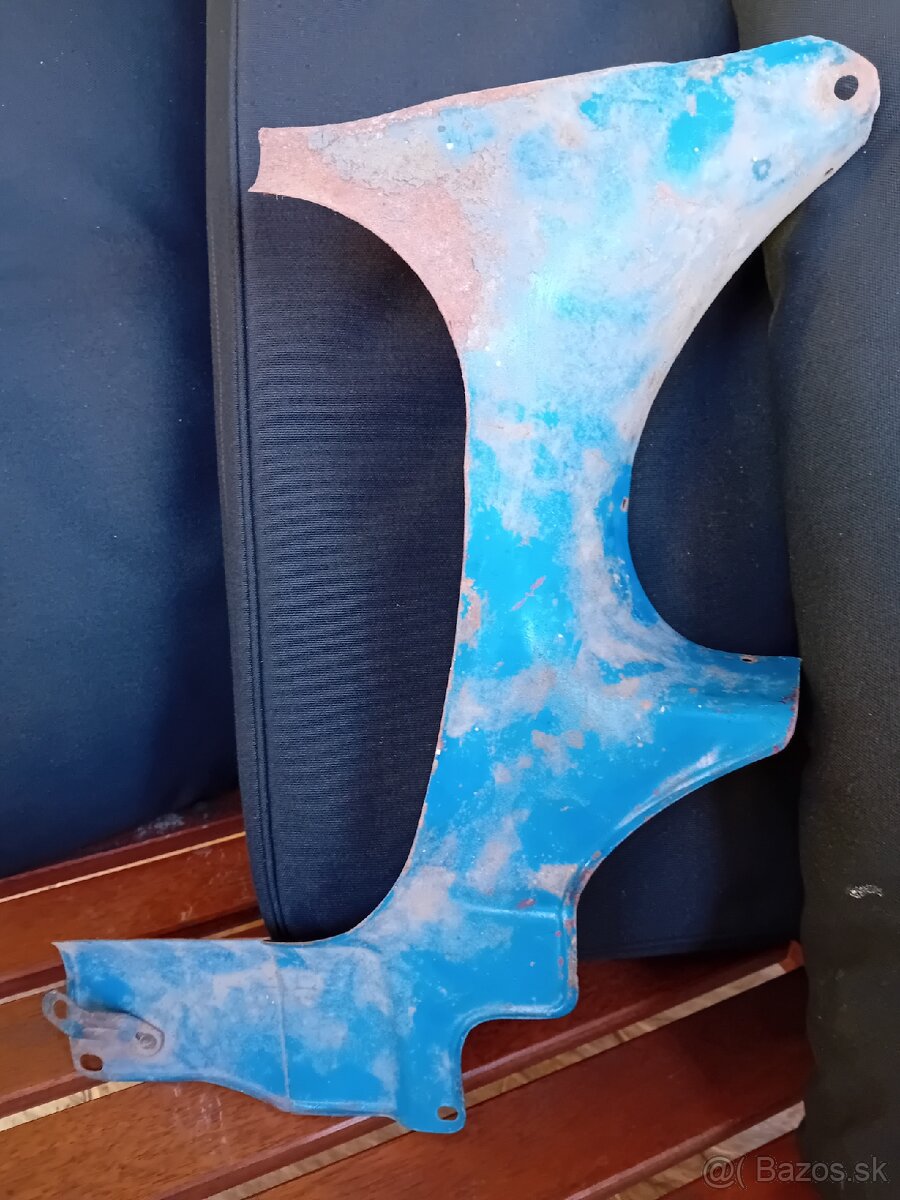 Podsedlový plech Jawa 350 (trojdielne podsedlové plechy)