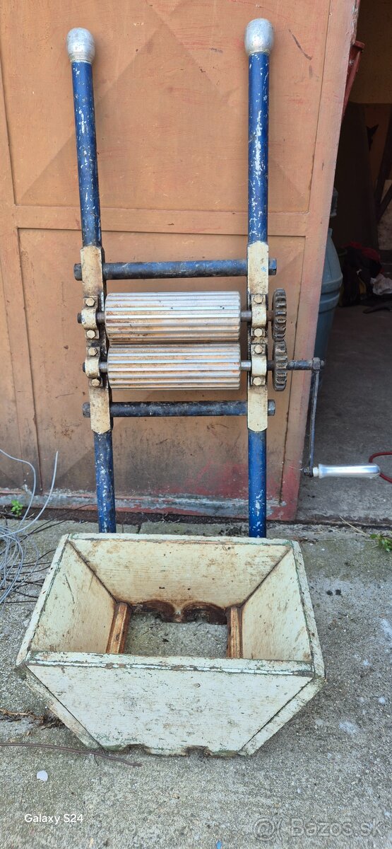 Predam mlynček na hrozno.