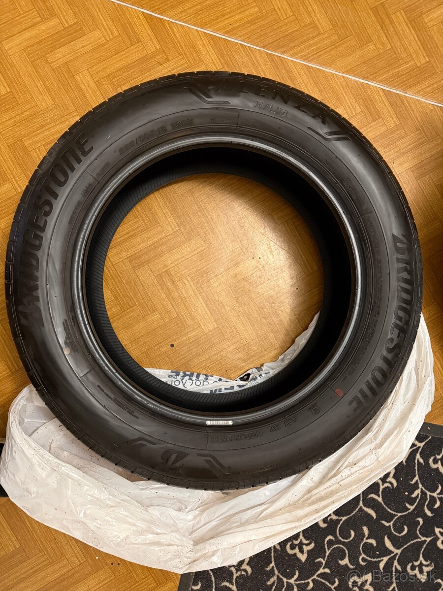 Bridgeston Alenza 225/60 R18 100V