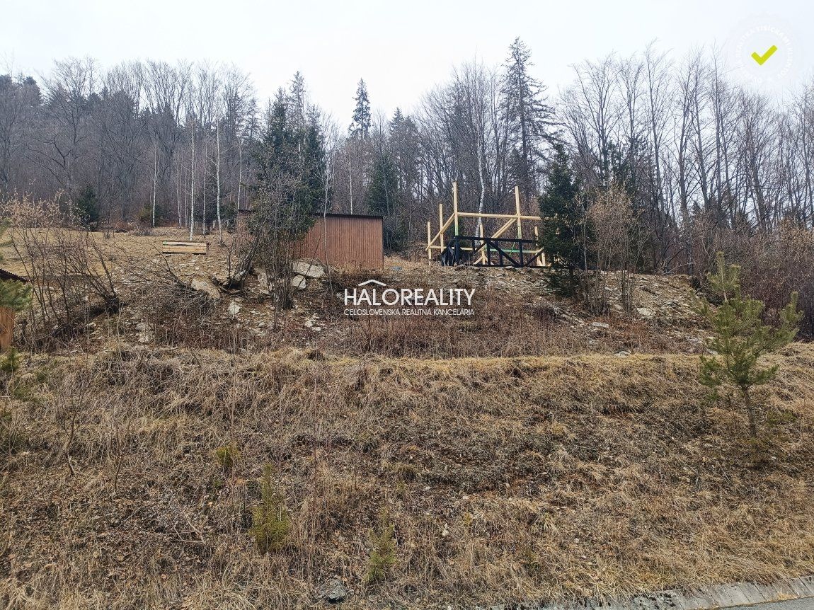 HALO reality - Predaj, pozemok pre rodinný dom 3714 m2 Hen