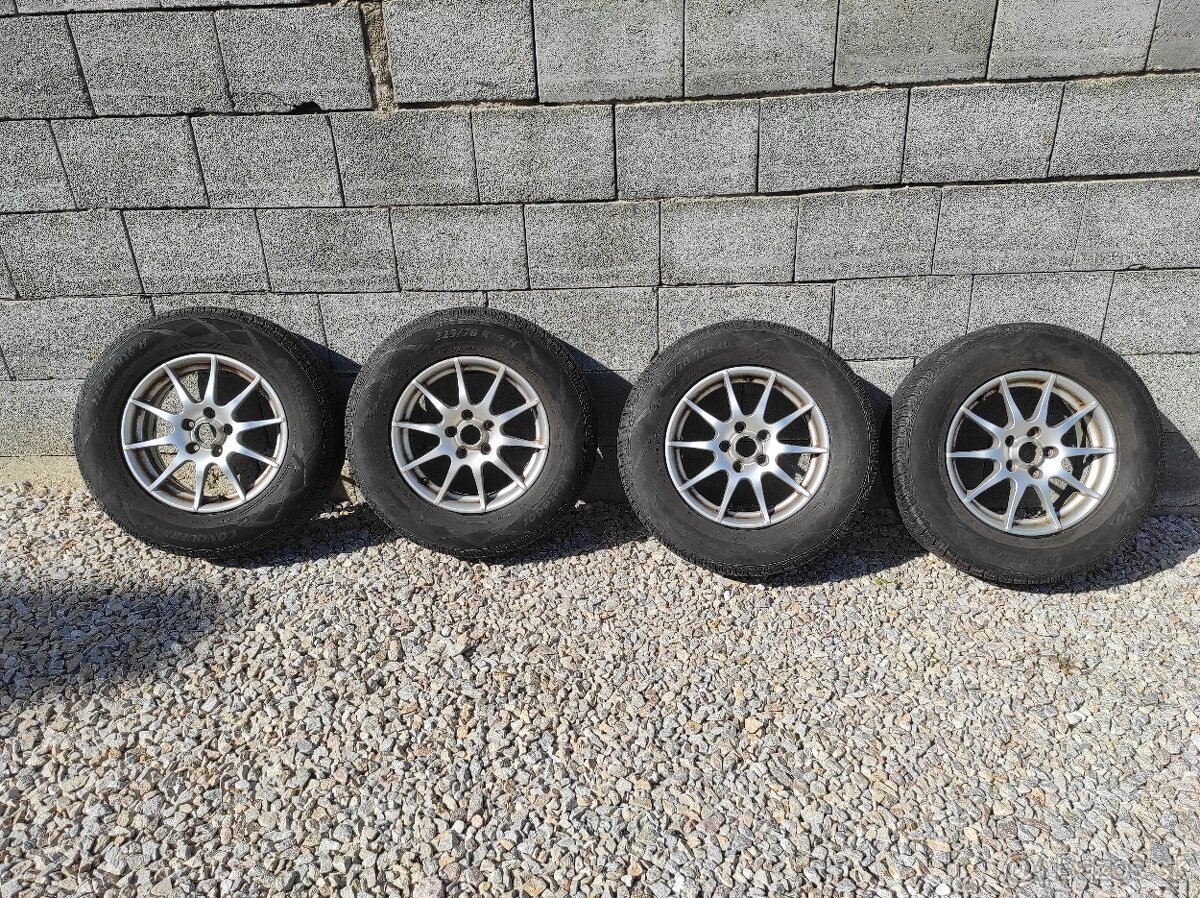 Hyundai 225/70 R16