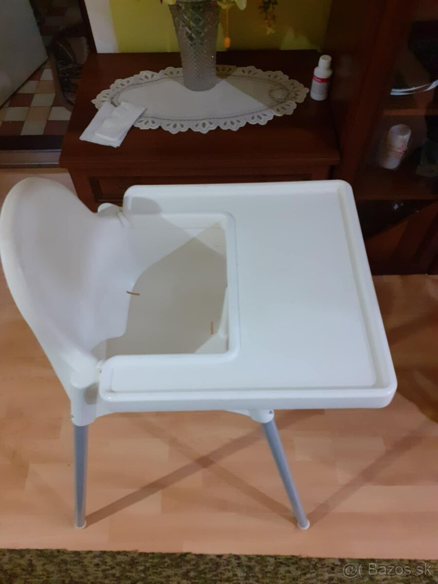 PREDÁM DETSKÚ JEDÁLENSKÚ STOLIČKU IKEA