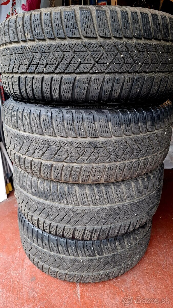 Pneu 225/40 r18