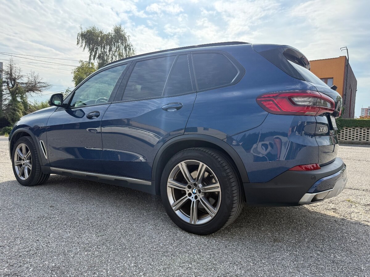 BMW X5 3.0d, 195 kW, 2020, panorama, Harman Kardon
