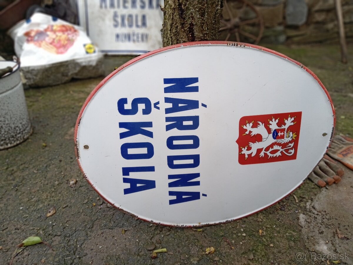 Smalt tabuľka