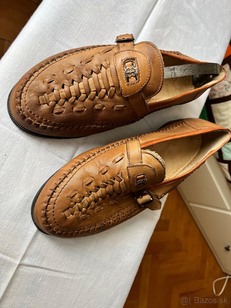 Pánske kožené poltopánky